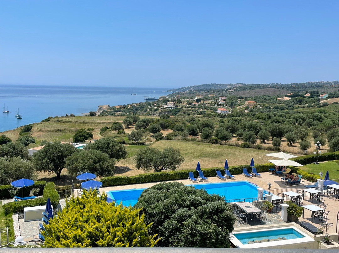 Trapezaki Bay Hotel主图