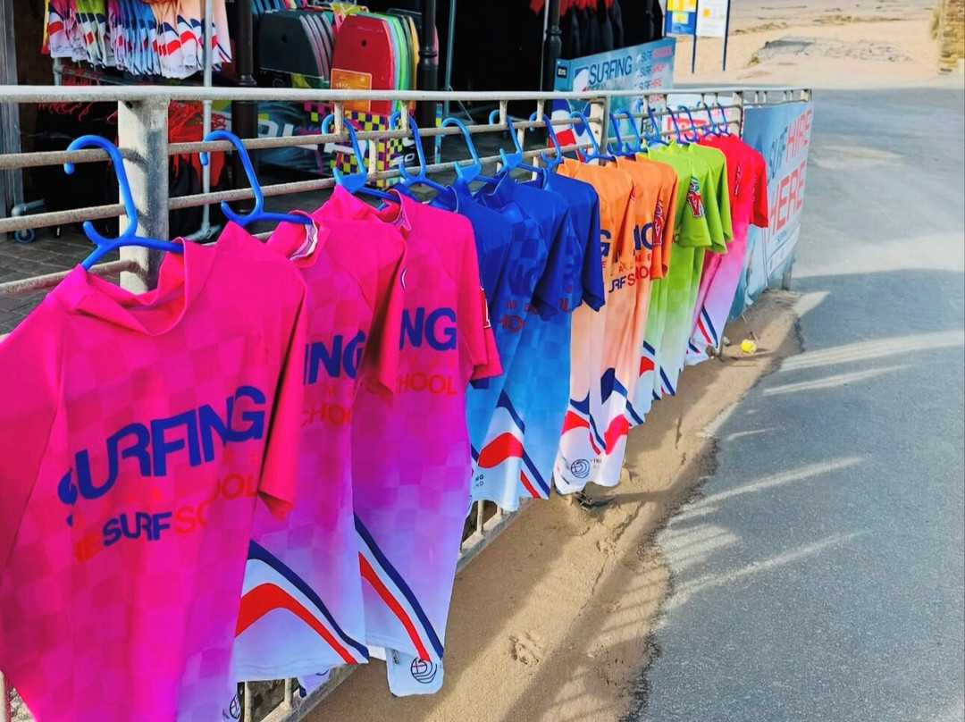 Surfing Woolacombe-伍拉科姆必去景点