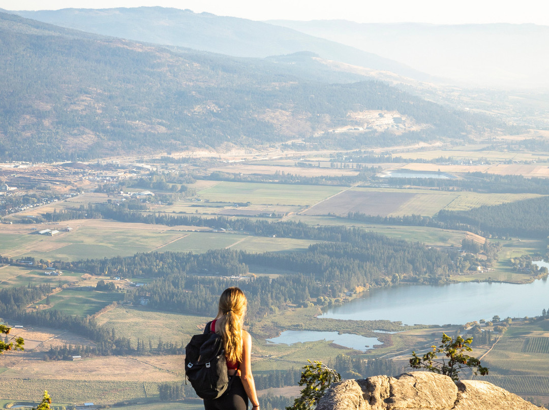 Armstrong Spallumcheen Visitor Centre-Armstrong必去景点