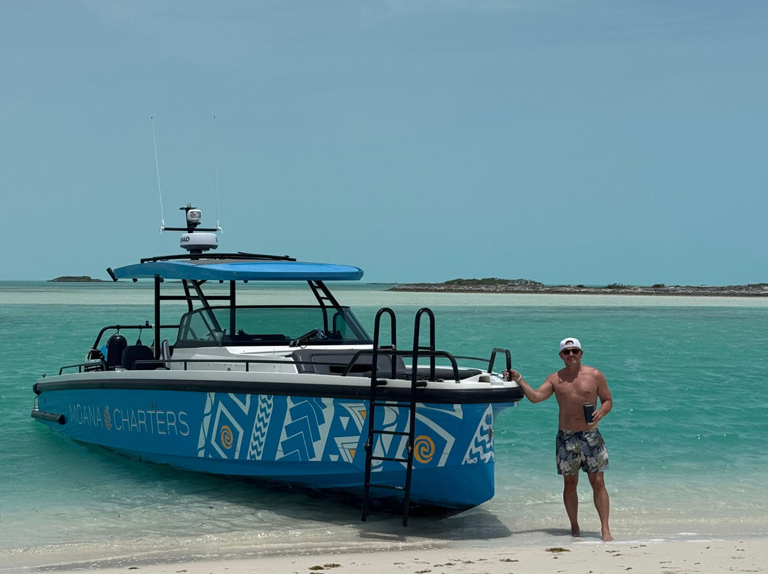 Moana Charters-普罗维登西亚莱斯必去景点