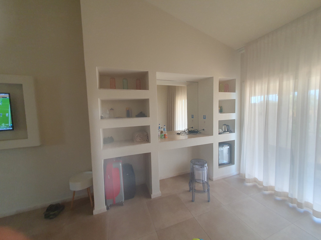 迪菲奥里海岸酒店主图