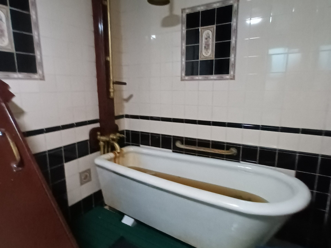 Kilcullen's Seaweed Baths-Enniscrone必去景点
