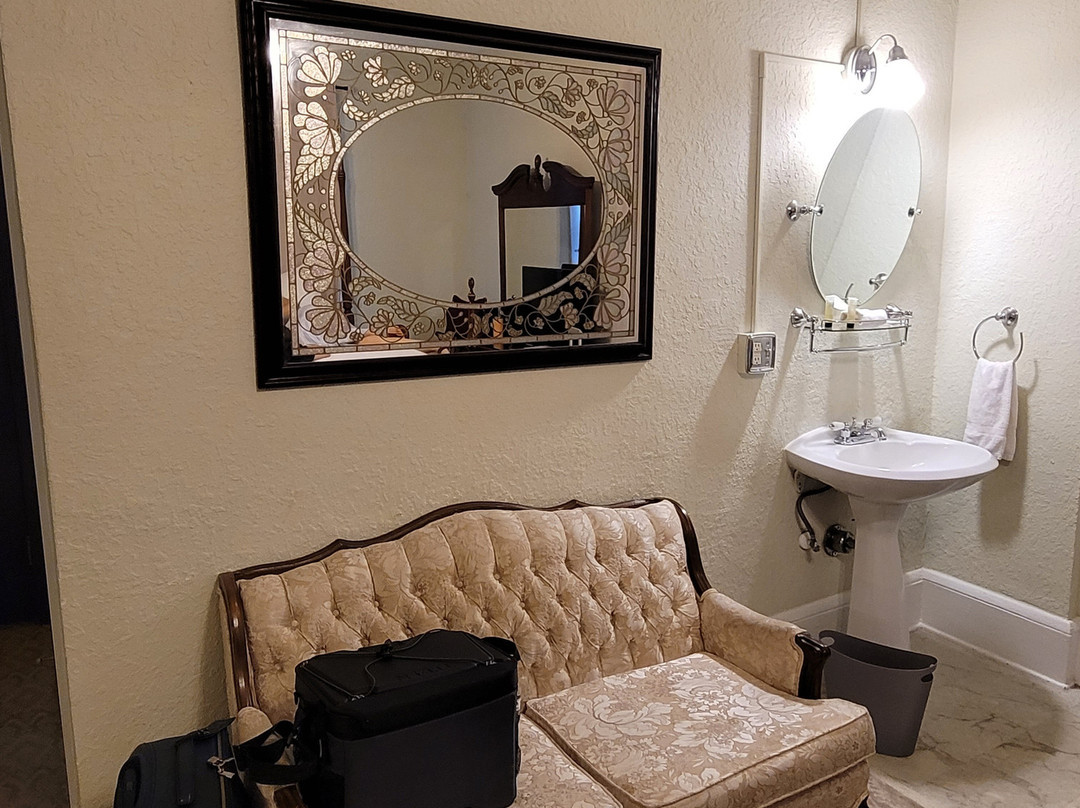 The Deland Hotel主图