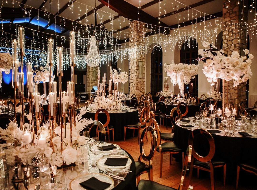 Dwór W Tomaszowicach主图