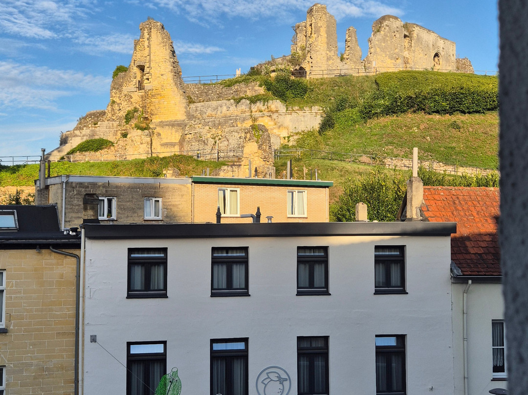 林波奇亚酒店主图