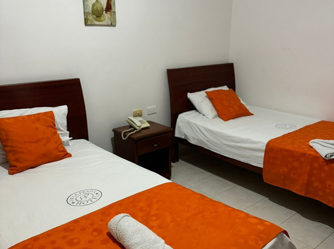 De La Prada Hotel主图