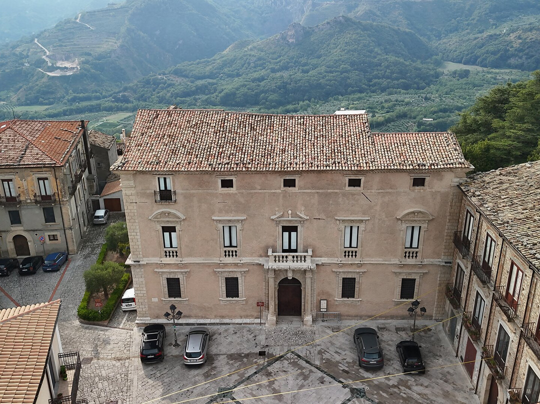 Palazzo Cybo-Malaspina-Aiello Calabro必去景点