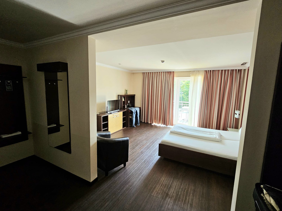 希尔霍夫酒店主图