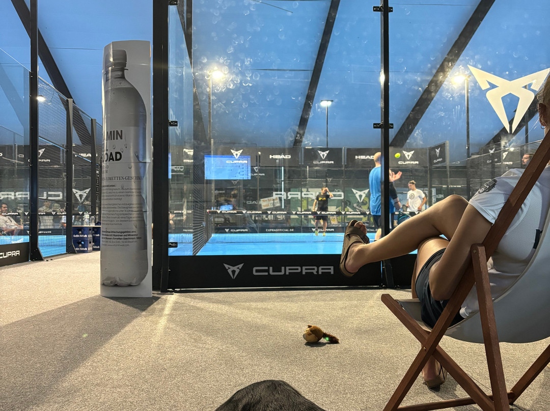 Padelbox Bergisch Gladbach-贝尔吉施格拉德巴赫必去景点