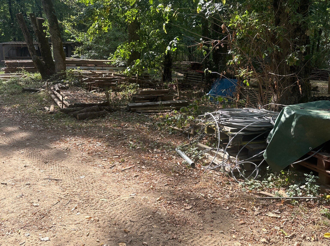 Adventure Camp-Grospierres必去景点