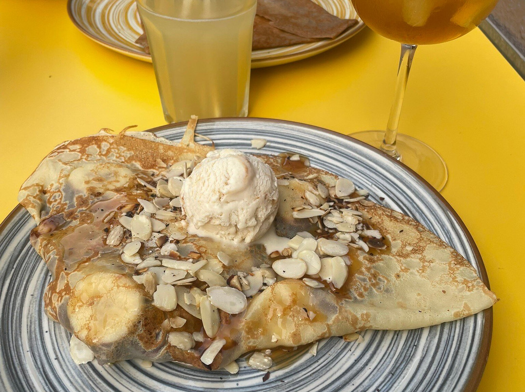 Malo Crêperie Café