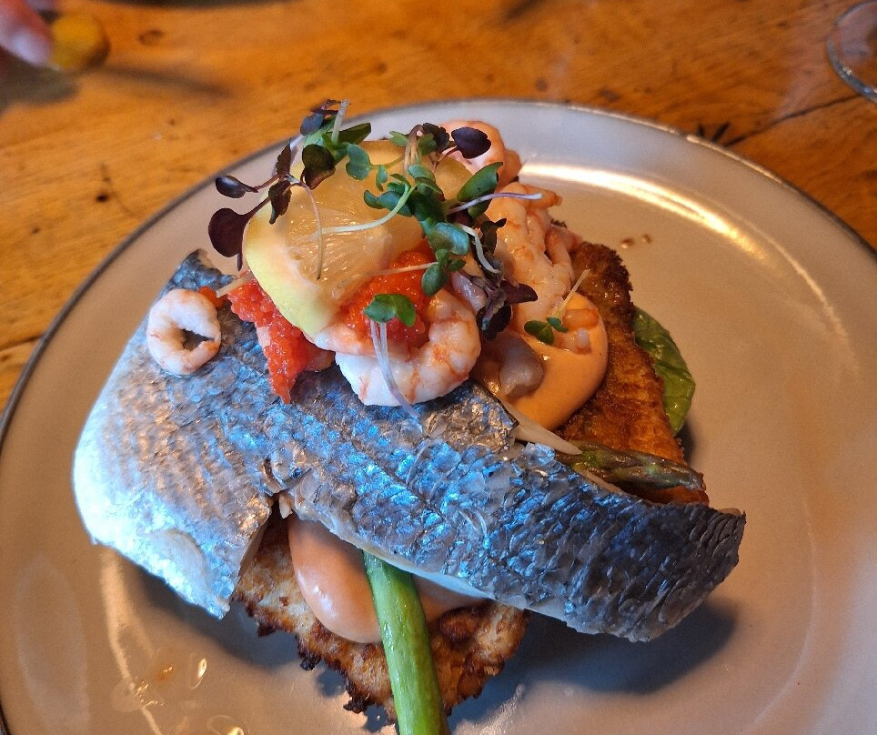 Oro Kro & Hotel主图