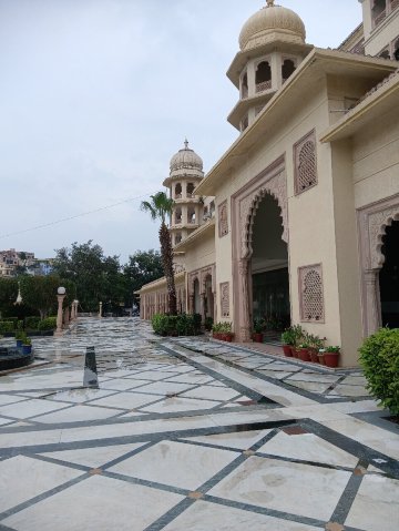 Shree Vallabh Vilas Lords Plaza 纳特杜瓦拉- 纯素食-官方