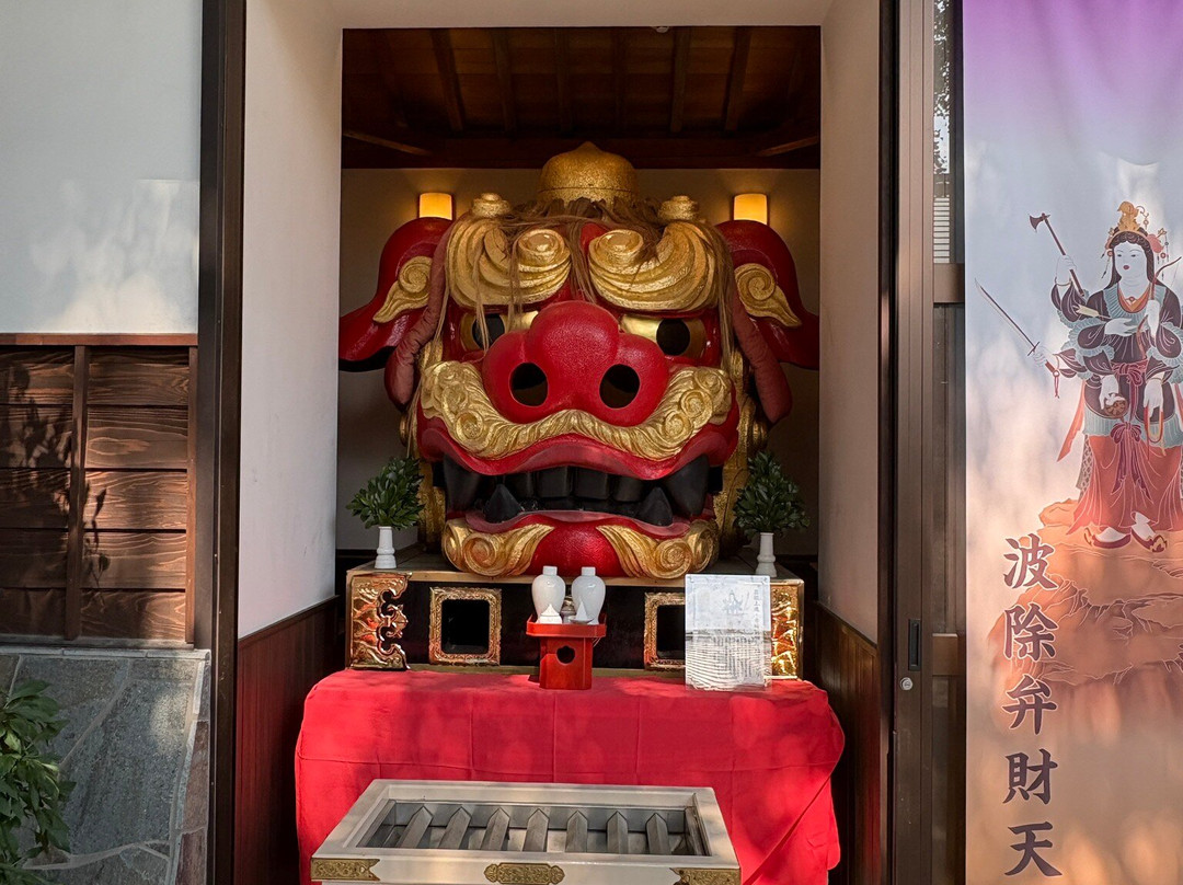 Namiyoke Inari Shrine-Tsukiji必去景点