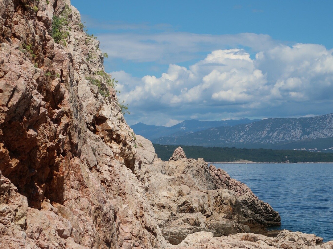 Zgribnica Beach-Vrbnik必去景点
