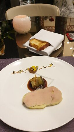 西贡万韵酒店主图