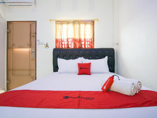 RedDoorz @ Pematangsiantar 2