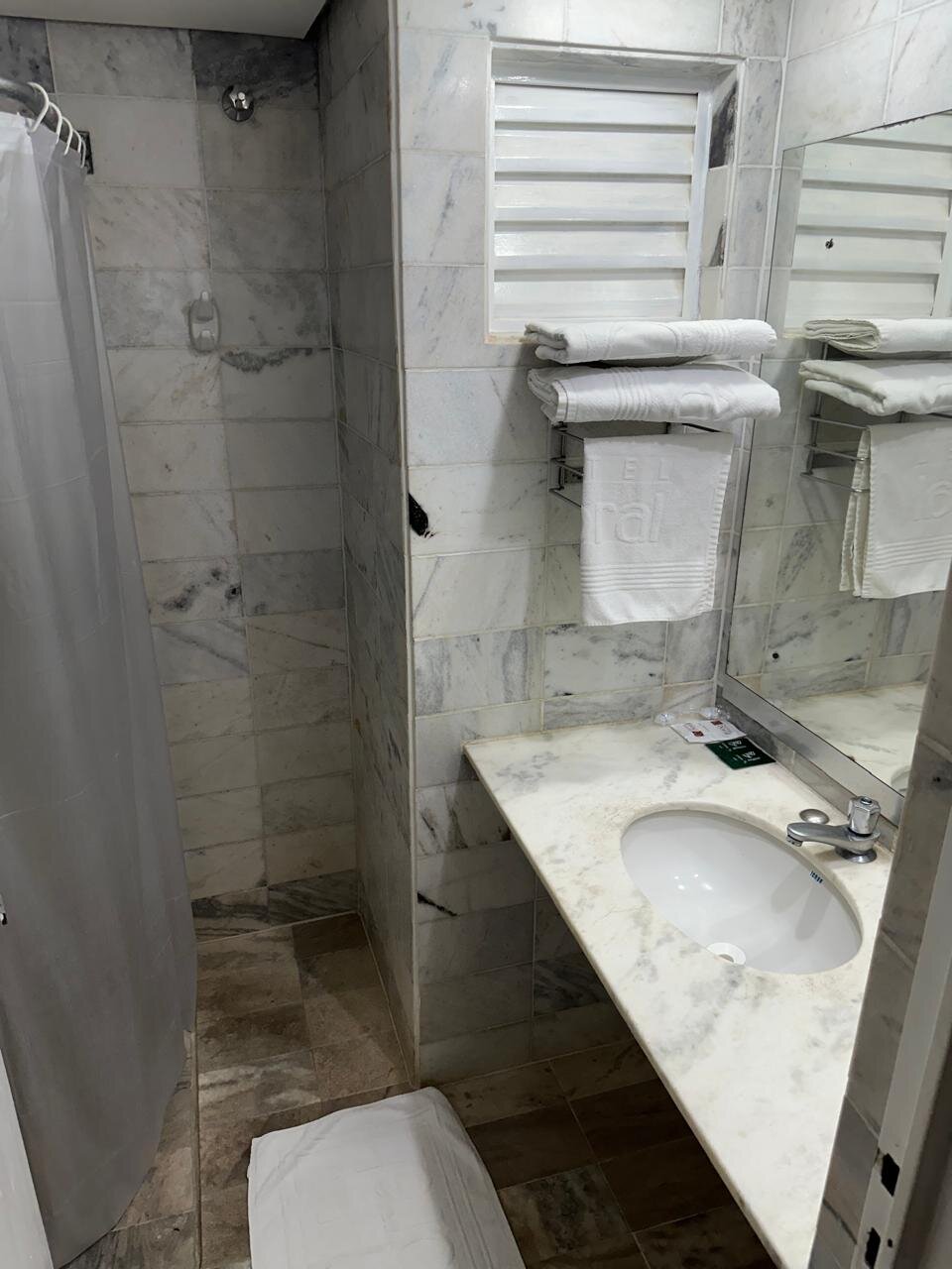 Hotel Doral Apucarana-浴室