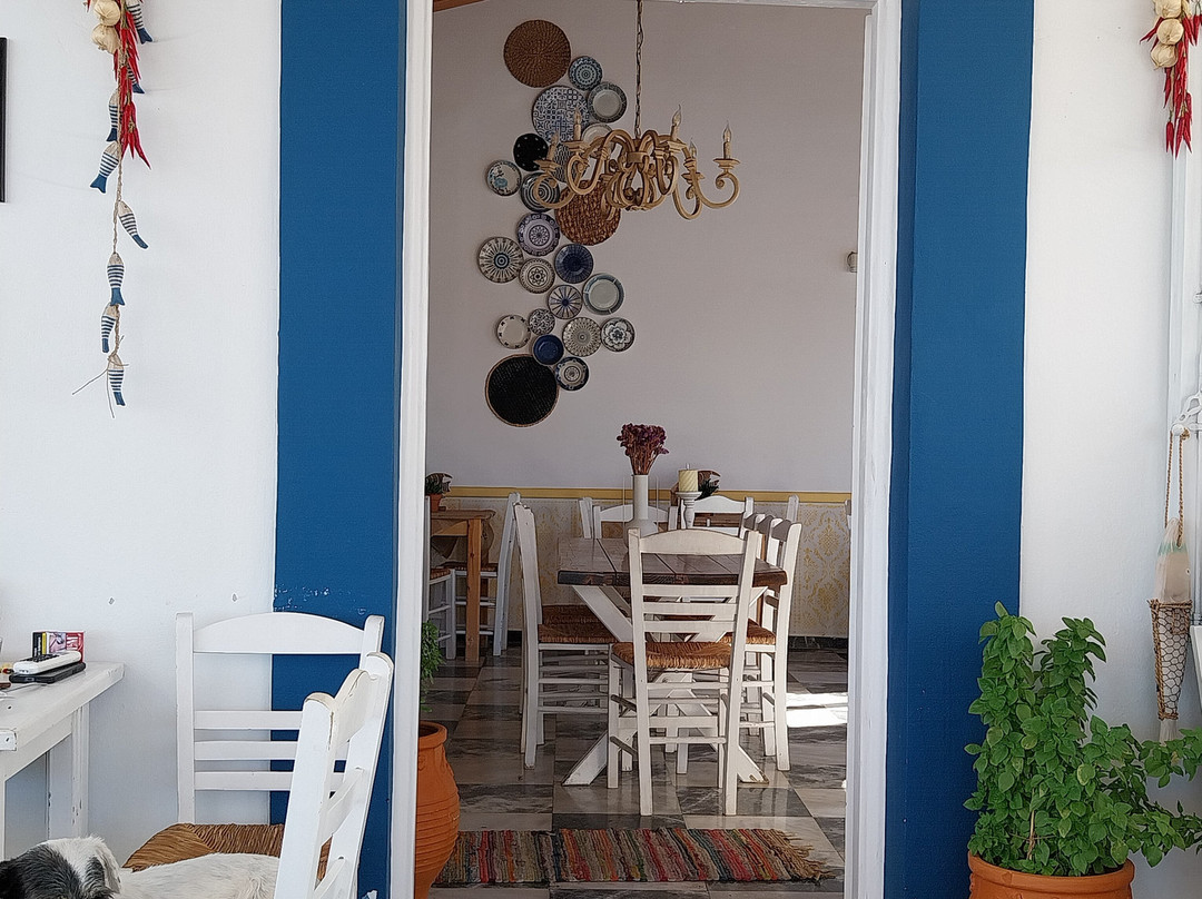 Tzivaeri Taverna