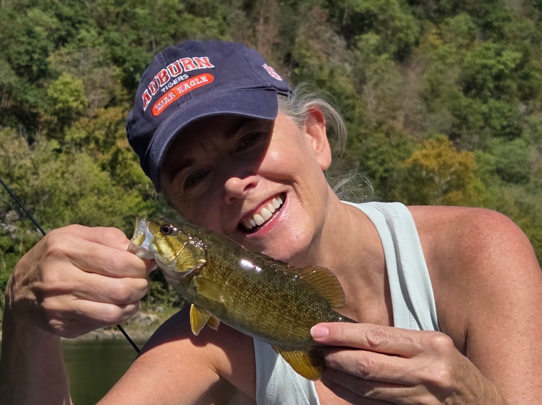 Tangent Outfitters - Day Tours-Pembroke必去景点