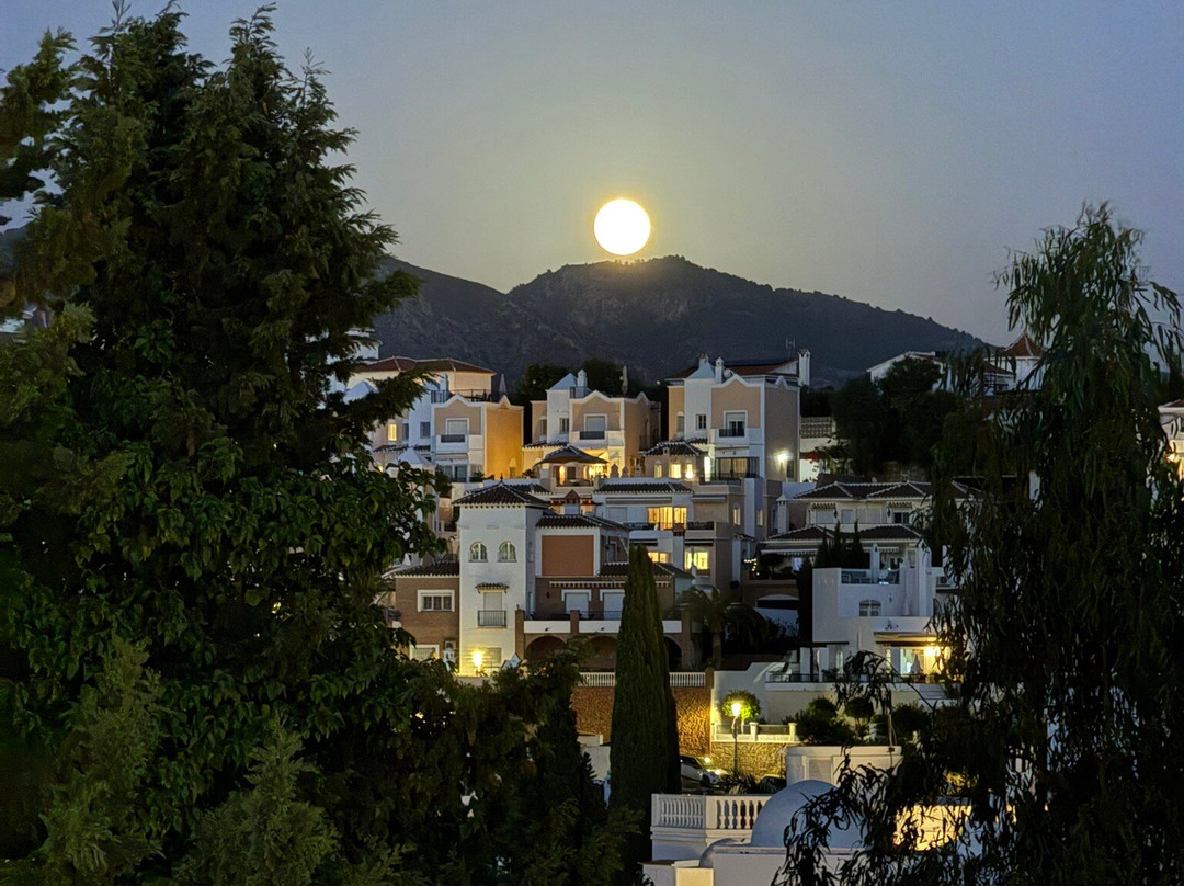 Nerja Taxis-内尔哈必去景点