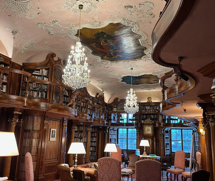 莱奥帕尔茨克龙城堡酒店主图