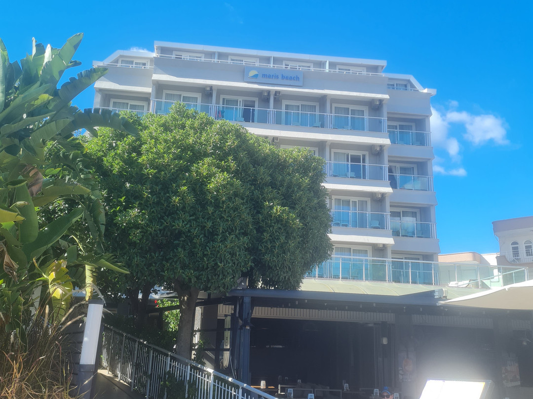 马里斯海滩酒店主图