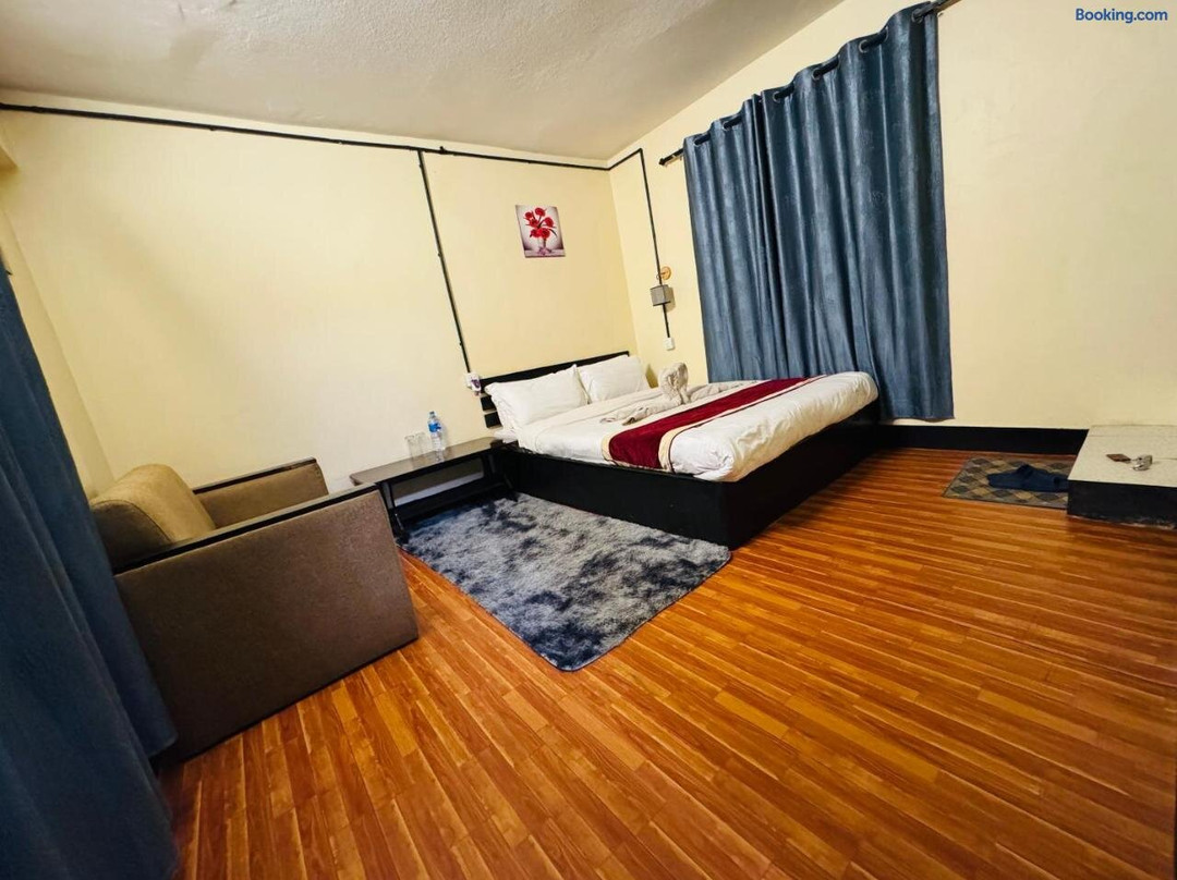 Hotel Yogin Rooftop Bar & Restaurant