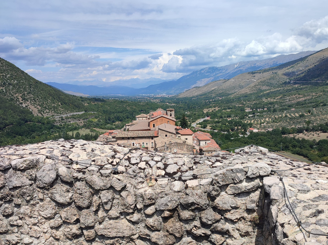 Castello Cantelmo-Pettorano sul Gizio必去景点