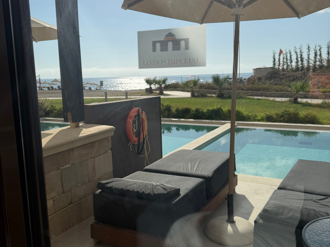 林多斯帝国饭店主图