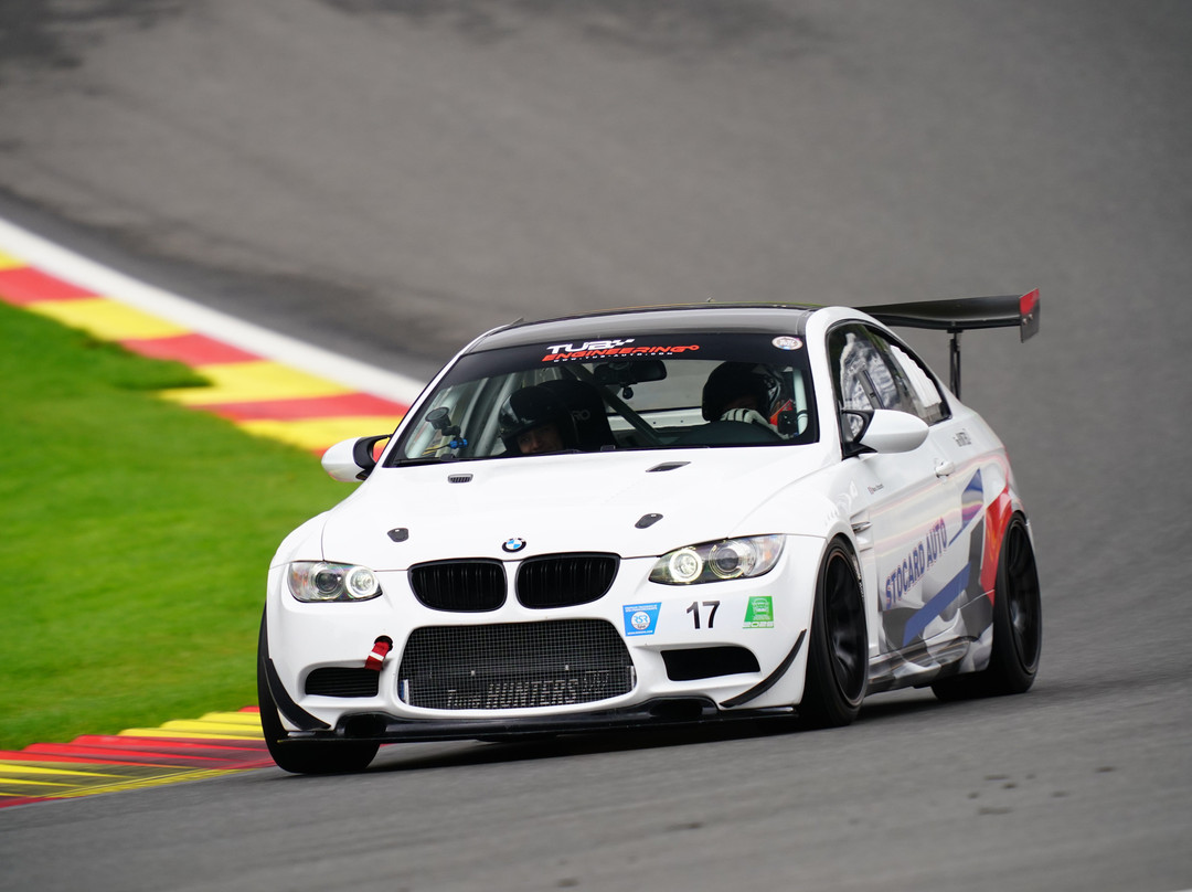 Nomad Driving Event-Saint-Genes-Champanelle必去景点