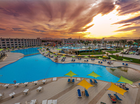 Titanic Aqua Park Resort - Families and Couples Only主图