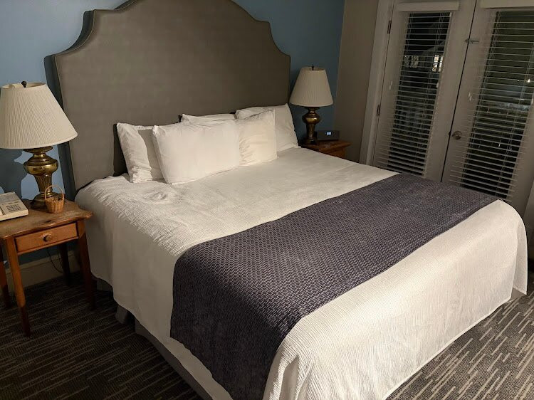 The Harbor House Inn主图