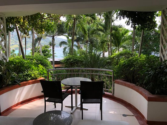 满得里皇家别墅度假村主图