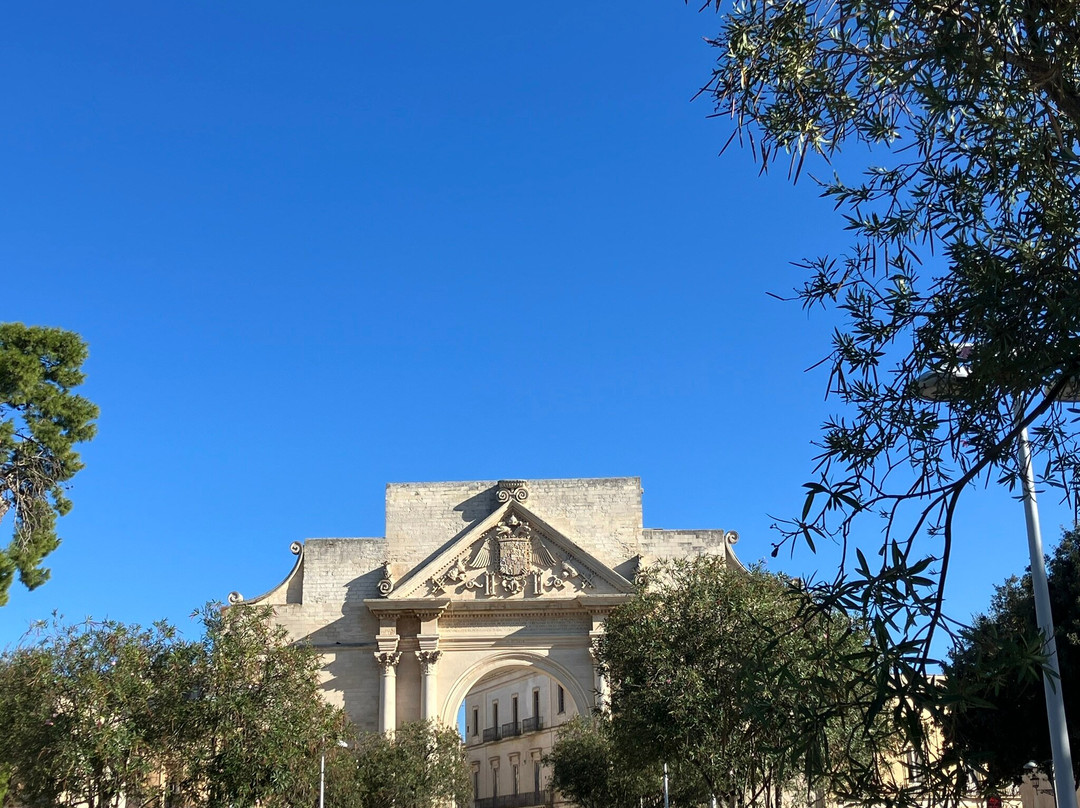 Porta Napoli-莱切必去景点