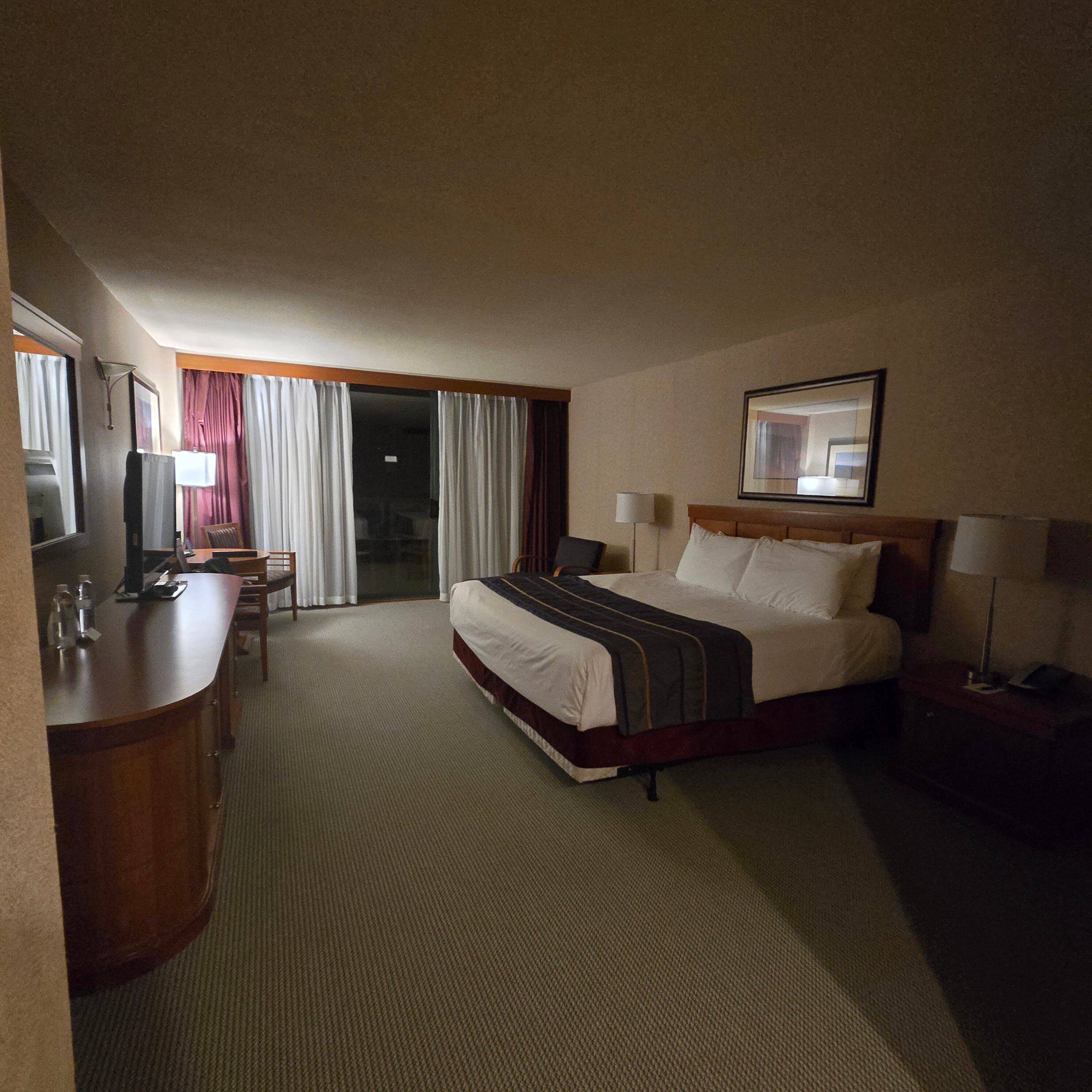 哈里森温泉度假村-官方