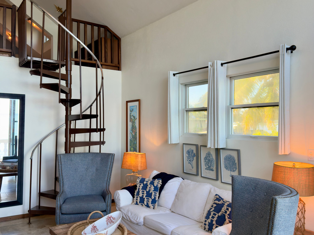 Tres Sirenas Beach Inn主图