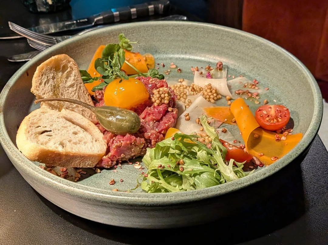 Restaurant Flowers - The Great North Hotel