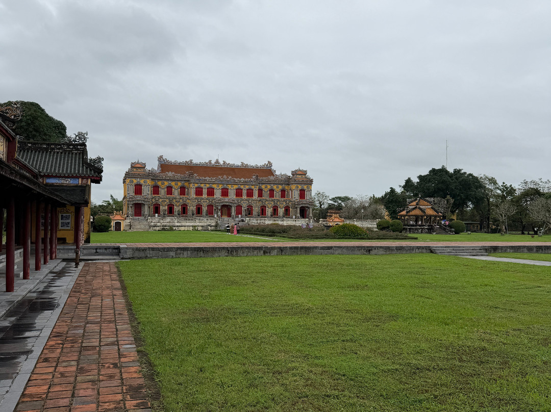 Lam's Travel - Private Day Tours-顺化必去景点