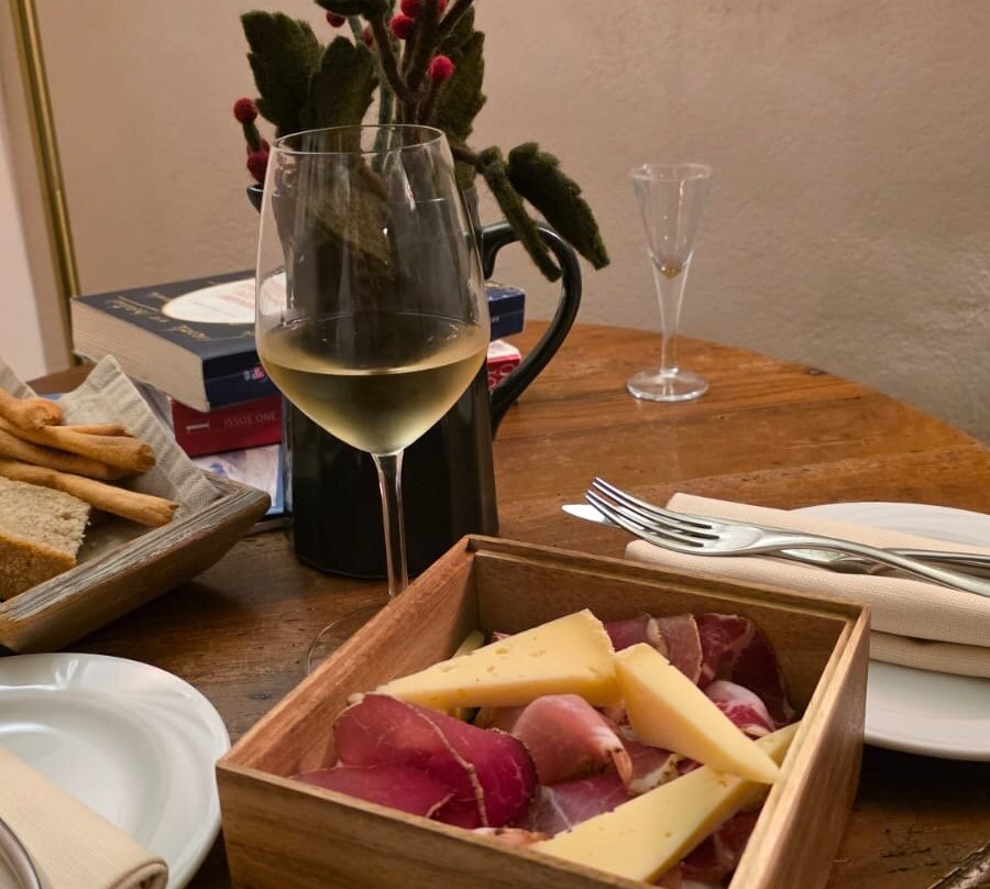 艾德加拉思酒店主图