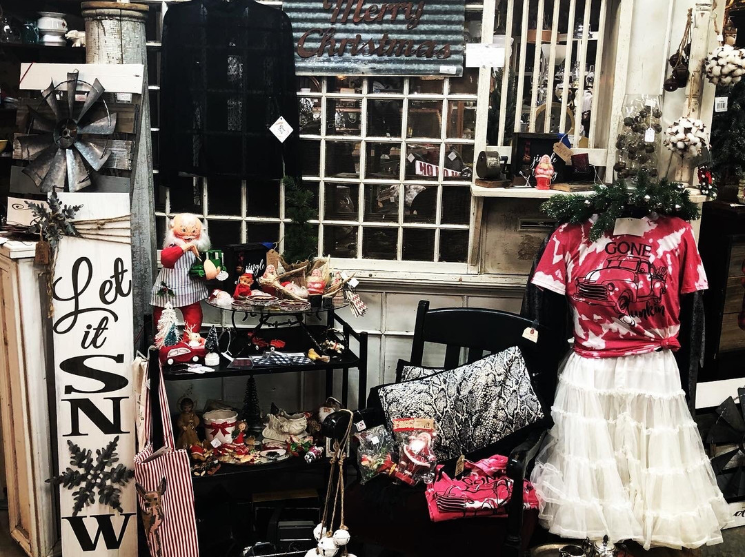 ComeOnIn  Antiques-Seymour必去景点