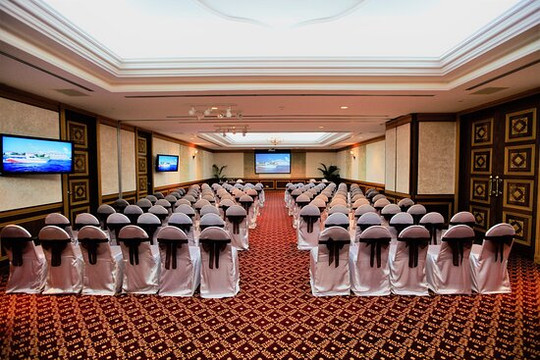 瑚湖尔岛酒店主图