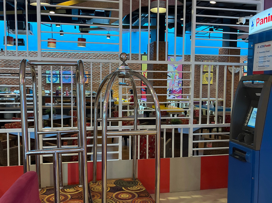 Fame Hotel Gading Serpong主图