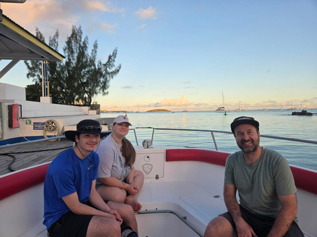 Dexter Boat Charter-Marigot必去景点