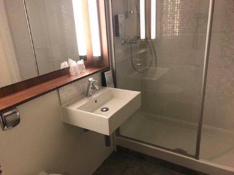 奥朗日钟楼酒店-浴室