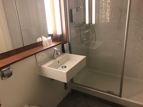 奥朗日钟楼酒店主图