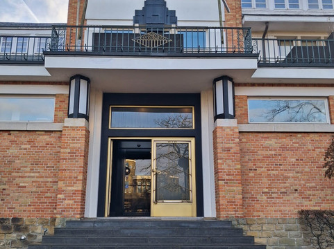 猎户座酒店主图