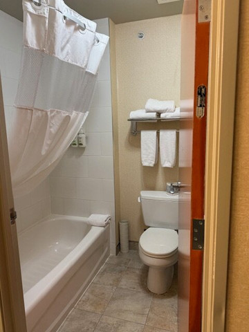 Days Inn & Suites Edmonton Airport主图