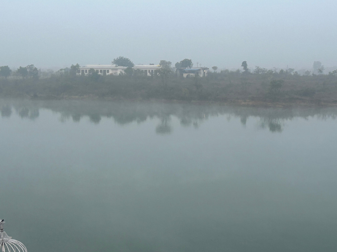 胡斯塔纳哈尔加尔湖宫殿度假村主图