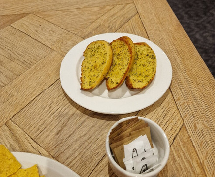 埃士佛德国际希尔顿欢朋酒店主图